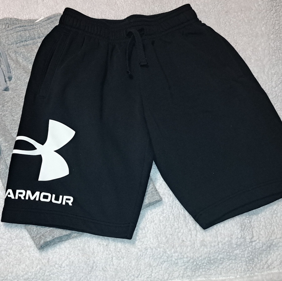 Mens Under Armour Sweatshorts - Picture 3 of 6